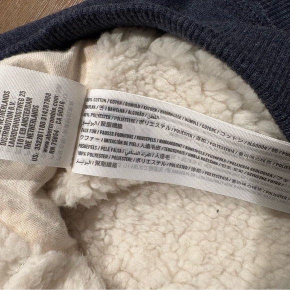 Hollister Dark Blue Hoodie with Toggle Closures, Size S - Picture 7 of 8